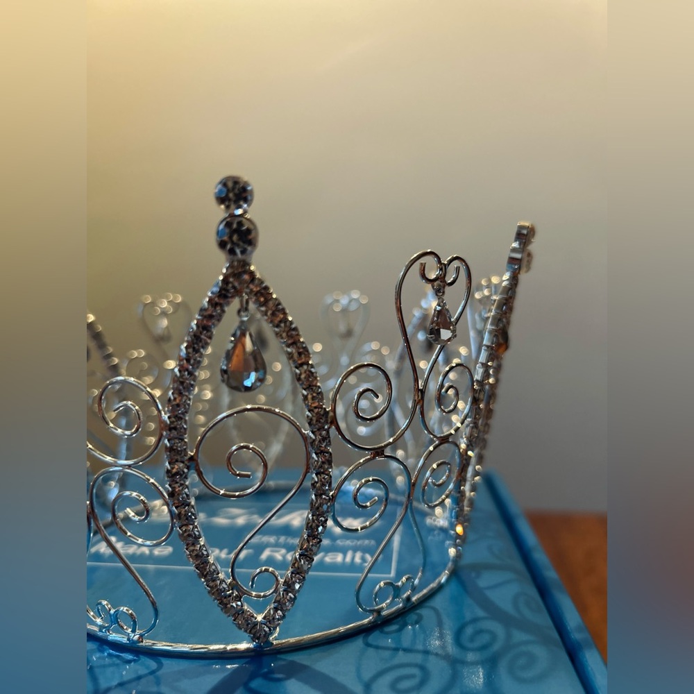 Full Tiara Queen, Princess, Prom Rhinestone Costume Crown - Picture 4 of 11